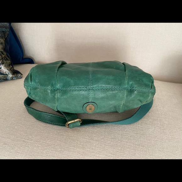 Fossil Crossbody - Picture 4 of 8